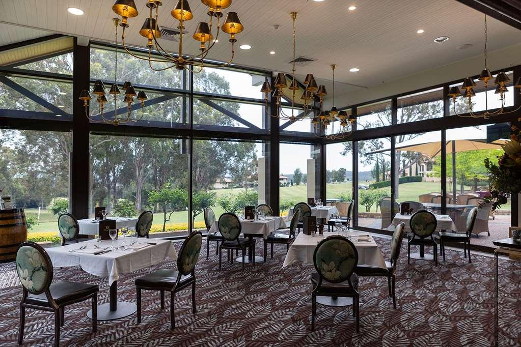 Chateau Elan At The Vintage Pokolbin Udogodnienia zdjęcie The restaurant at the clubhouse